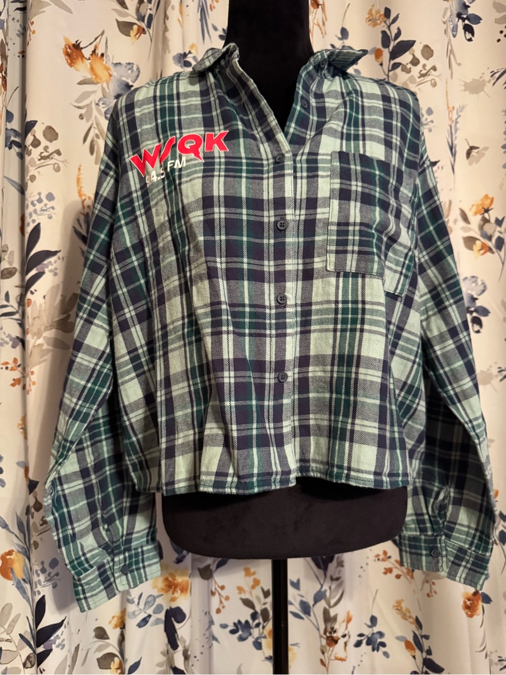 Netflix Green & Navy Plaid Button-Front Stranger Things Shirt NWT B7